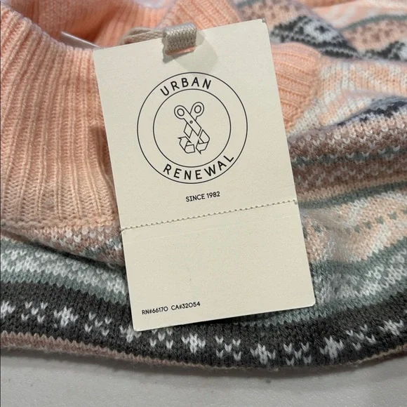 Urban Renewal, Women's Pullover Mock Neck Sweater. Size Medium.  Pink. NWT. - Picture 9 of 11